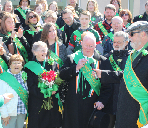 Grand Marshall  Bill Homan blew the whistle to begin the Parade